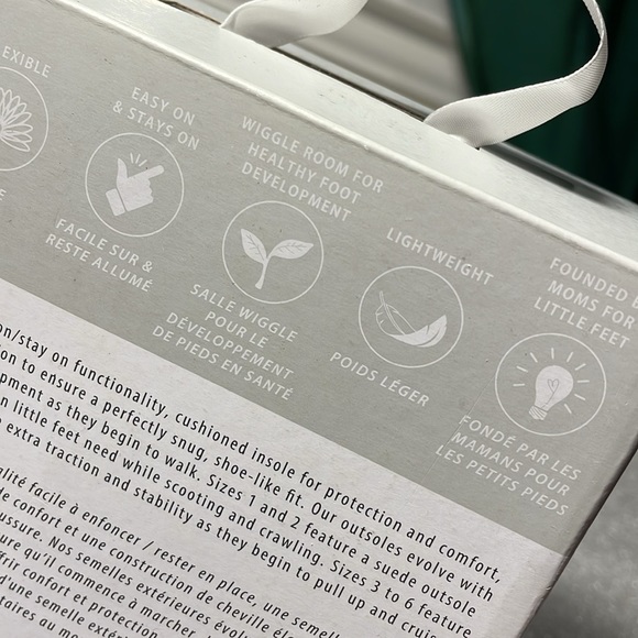 Robeez Brown Baby Shoes - Picture 6 of 8